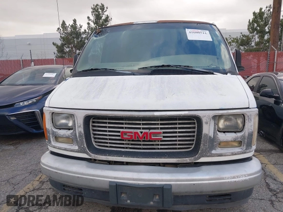 2002 GMC Savana z VIN 1GTHG35F021200273, wystawiony jako IAAI lot #41600511 z przebiegiem 230 052 mil mil oraz . Historia ofert i sprzedaży dostępna na DreamBid. Obrazek 6.