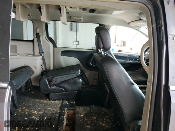 2015 Chrysler Town & Country Touring with VIN 2C4RC1BG9FR695897, listed as a Copart auction lot 53899435 with Not Provided miles and Clean Title. Bid and sale history available at DreamBid. Image 11.