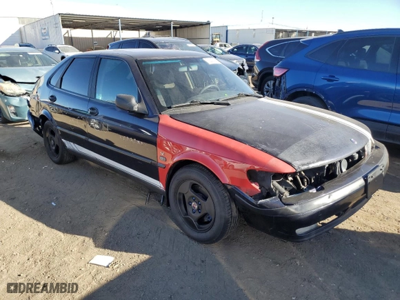 1999 Saab 9-3 with VIN YS3DD55N7X2004111, listed as a Copart auction lot 73217004 with 211,071 mi miles and Non Repairable. Bid and sale history available at carsss.com. Image 4.