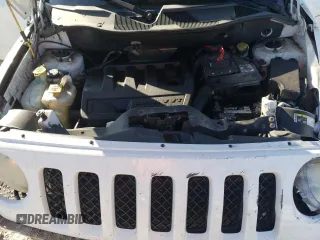 2014 Jeep Patriot Sport with VIN 1C4NJRBB8ED531095, listed as a Copart auction lot 52348895 with 204,785 mi miles and Clean Title. Bid and sale history available at carsss.com. Image 13.