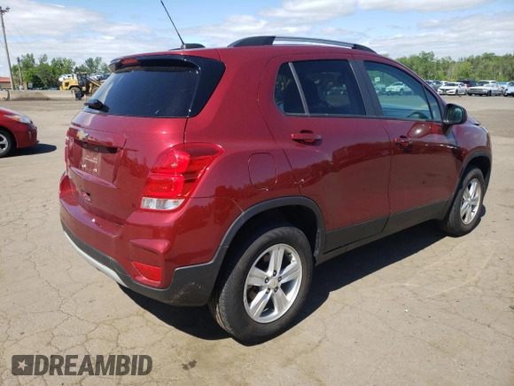 2022 Chevrolet Trax LT with VIN KL7CJPSM1NB564493, listed as a Copart auction lot 57757815 with 17,750 mi miles and Salvage title. Bid and sale history available at DreamBid. Image 3.
