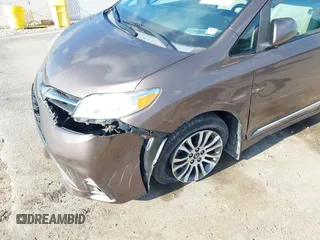 2019 Toyota Sienna XLE Auto Access Seat z VIN 5TDYZ3DC7KS984973, wystawiony jako IAAI lot #42299167 z przebiegiem 75 447 mil mil oraz . Historia ofert i sprzedaży dostępna na DreamBid. Obrazek 6.