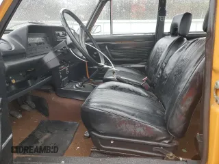 1984 FIAT 124 Spider z VIN SUP115CC602154116, wystawiony jako Copart lot #82469494 z przebiegiem 3 613 mil mil oraz Szkoda całkowita • Salvage title. Historia ofert i sprzedaży dostępna na DreamBid. Obrazek 7.