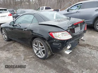 2015 Mercedes-Benz SLK-Class SLK 250 with VIN WDDPK4HA5FF111457, listed as a IAAI auction lot 41816350 with 35,524 mi miles. Bid and sale history available at carsss.com. Image 3.