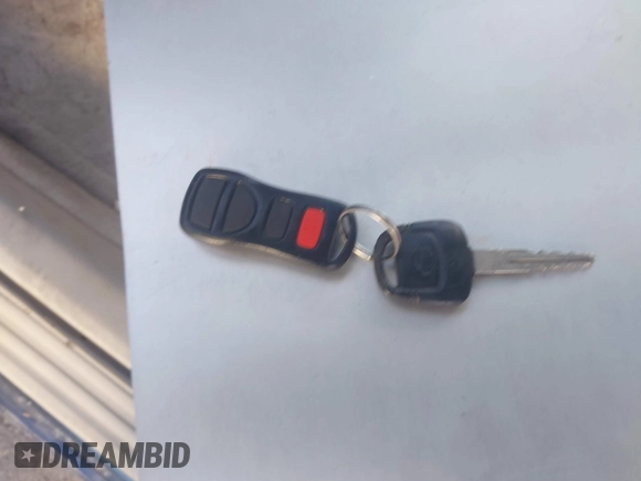 2003 Nissan Maxima SE z VIN JN1DA31D03T513448, wystawiony jako IAAI lot #41680975 z przebiegiem 110 193 mil mil oraz . Historia ofert i sprzedaży dostępna na DreamBid. Obrazek 11.