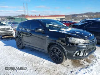 2019 Mitsubishi Outlander ES z VIN JA4AR3AU9KU025689, wystawiony jako IAAI lot #41263886 z przebiegiem 97 794 mil mil oraz . Historia ofert i sprzedaży dostępna na DreamBid. Obrazek 1.