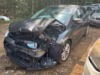 2017 Ford Focus SE with VIN 1FADP3F23HL200927, listed as a Copart auction lot 60996055 with Not provided miles and Clean title. Bid and sale history available at DreamBid. Image 2.
