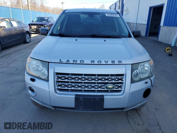 2008 Land Rover LR2 HSE with VIN SALFR24N28H063687, listed as a Copart auction lot 55380235 with 270,988 mi miles and Clean title. Bid and sale history available at DreamBid. Image 5.
