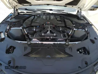 2022 BMW M8 Competition z VIN WBSAE0C06NCH19837, wystawiony jako Copart lot #56768815 z przebiegiem 27 088 mil mil oraz Szkoda całkowita • Salvage title. Historia ofert i sprzedaży dostępna na DreamBid. Obrazek 11.