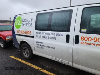 2014 Chevrolet Express Cargo z VIN 1GCSGAFX3E1154508, wystawiony jako IAAI lot #42524736 z przebiegiem 213 114 mil mil oraz . Historia ofert i sprzedaży dostępna na DreamBid. Obrazek 1.