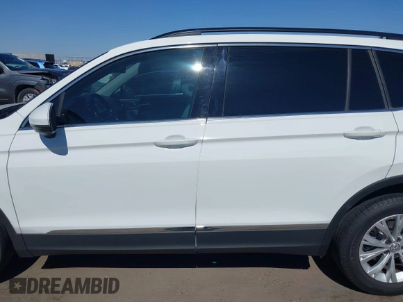 2018 Volkswagen Tiguan SEL с VIN 3VV3B7AX4JM156909, выставлен на аукционе IAAI как лот 42565869 с пробегом 60 886 миль миль и . История ставок и продаж доступна на DreamBid. Изображение 14.