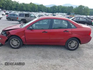 2005 Ford Focus S with VIN 1FAFP34N35W277846, listed as a IAAI auction lot 42423090 with 338,234 mi miles and . Bid and sale history available at DreamBid. Image 15.