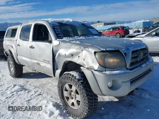 2006 Toyota Tacoma z VIN 5TELU42N06Z195981, wystawiony jako IAAI lot #41333261 z przebiegiem 216 216 mil mil oraz . Historia ofert i sprzedaży dostępna na DreamBid. Obrazek 1.