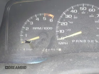 1996 Chevrolet Suburban with VIN 3GNEC16R3TG120004, listed as a IAAI auction lot 42752410 with 291,491 mi miles and . Bid and sale history available at DreamBid. Image 7.