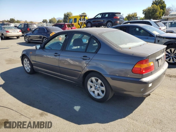 2002 BMW 3 Series 325i with VIN WBAEV33452KL75149, listed as a Copart auction lot 73056554 with 176,046 mi miles and Clean Title. Bid and sale history available at carsss.com. Image 2.