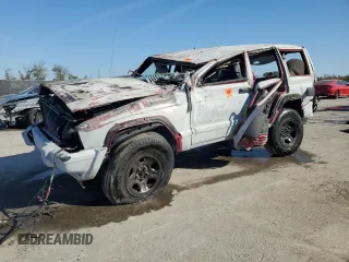 1999 Jeep Cherokee Sport with VIN 1J4FT68S9XL667226, listed as a Copart auction lot 43321835 with 0 mi miles and Non Repairable. Bid and sale history available at carsss.com. Image 1.