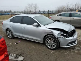2015 Volkswagen Jetta Sedan 2.0L TDI SEL with VIN 3VWLA7AJ4FM306678, listed as a Copart auction lot 44890155 with 126,575 mi miles and Clean Title. Bid and sale history available at carsss.com. Image 4.