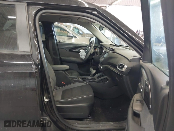 2022 Chevrolet TrailBlazer LT with VIN KL79MPSL2NB058583, listed as a IAAI auction lot 41870519 with 55,071 mi miles and . Bid and sale history available at DreamBid. Image 5.