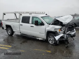 2018 GMC Sierra 2500HD z VIN 1GT12REG1JF126729, wystawiony jako Copart lot #84289454 z przebiegiem Nie podano mil oraz Szkoda całkowita • Salvage title. Historia ofert i sprzedaży dostępna na DreamBid. Obrazek 4.