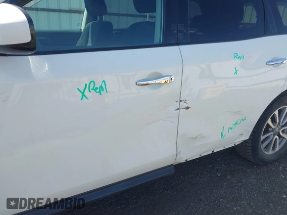 2016 Nissan Pathfinder S with VIN 5N1AR2MN6GC621811, listed as a IAAI auction lot 42151171 with 153,696 mi miles. Bid and sale history available at carsss.com. Image 6.