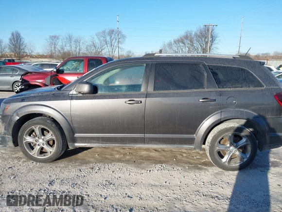 2016 Dodge Journey Crossroad Plus z VIN 3C4PDCGB0GT165975, wystawiony jako IAAI lot #41368904 z przebiegiem 101 835 mil mil oraz . Historia ofert i sprzedaży dostępna na DreamBid. Obrazek 14.