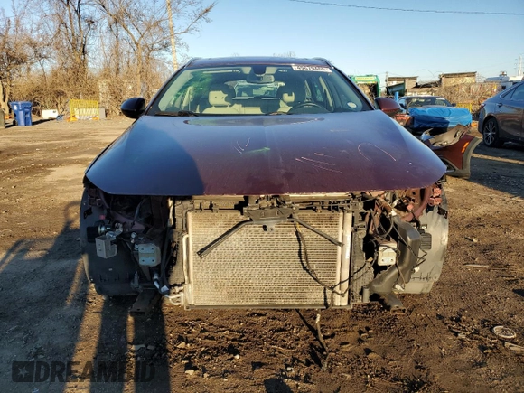 2018 Buick Regal Essence with VIN W04GV8SX1J1103765, listed as a Copart auction lot 49679465 with 142,920 mi miles and Salvage title. Bid and sale history available at DreamBid. Image 5.
