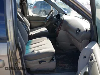 2003 Chrysler Town & Country LX with VIN 2C4GP44L73R103612, listed as a IAAI auction lot 41680848 with 211,360 mi miles and . Bid and sale history available at DreamBid. Image 5.