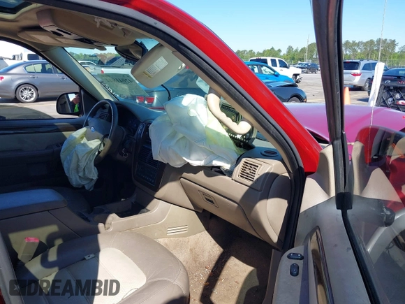 2005 Ford Explorer Eddie Bauer z VIN 1FMDU74W85UB49412, wystawiony jako IAAI lot #42041844 z przebiegiem Nie podano mil oraz . Historia ofert i sprzedaży dostępna na DreamBid. Obrazek 5.