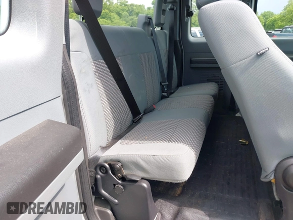 2012 Ford F-250 XL with VIN 1FT7X2B60CEB28401, listed as a IAAI auction lot 42311601 with 64,163 mi miles and . Bid and sale history available at DreamBid. Image 8.