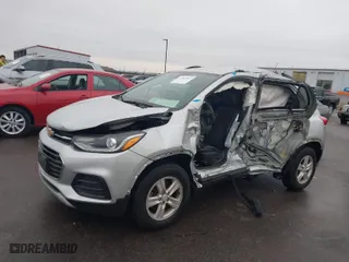 2020 Chevrolet Trax LT with VIN KL7CJPSBXLB007013, listed as a IAAI auction lot 41667147 with 65,000 mi miles. Bid and sale history available at carsss.com. Image 2.