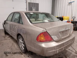 2000 Toyota Avalon XL with VIN 4T1BF28B3YU065885, listed as a IAAI auction lot 41581889 with Not Provided miles and . Bid and sale history available at DreamBid. Image 3.