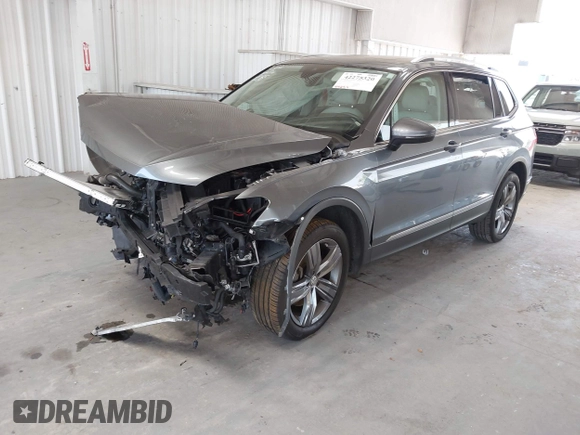2020 Volkswagen Tiguan SE z VIN 3VV3B7AX0LM007612, wystawiony jako IAAI lot #42275320 z przebiegiem 44 254 mil mil oraz . Historia ofert i sprzedaży dostępna na DreamBid. Obrazek 18.