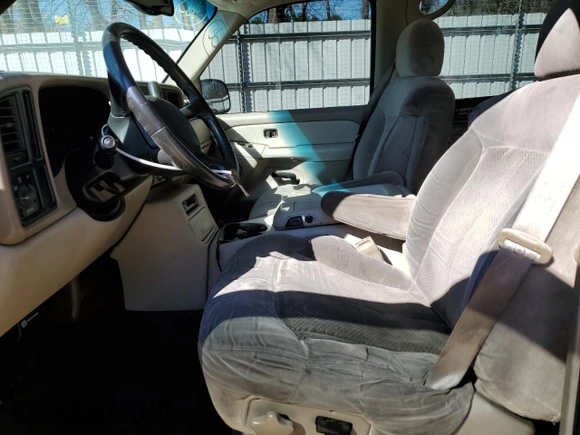 2001 Chevrolet Suburban LS with VIN 1GNEC16T61J224445, listed as a Copart auction lot 45307545 with 353,264 mi miles and Salvage Title. Bid and sale history available at carsss.com. Image 7.