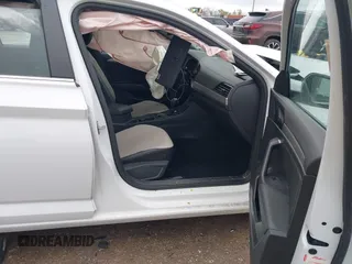 2021 Volkswagen Jetta S z VIN 3VWC57BUXMM017430, wystawiony jako IAAI lot #41947038 z przebiegiem 50 277 mil mil oraz . Historia ofert i sprzedaży dostępna na DreamBid. Obrazek 5.