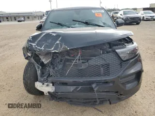 2022 Ford Police Interceptor Utility z VIN 1FM5K8AB2NGA58118, wystawiony jako Copart lot #54846645 z przebiegiem Nie podano mil oraz Szkody całkowita. Historia ofert i sprzedaży dostępna na DreamBid. Obrazek 5.