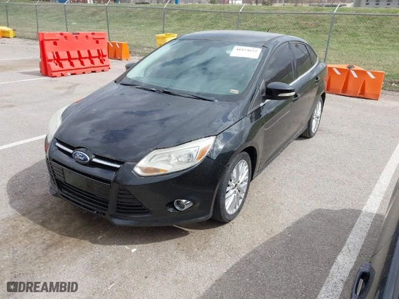 2012 Ford Focus SEL with VIN 1FAHP3H22CL284763, listed as a IAAI auction lot 41824652 with 178,451 mi miles. Bid and sale history available at carsss.com. Image 2.