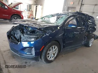 2022 Chevrolet Equinox LT with VIN 3GNAXKEV3NL290834, listed as a IAAI auction lot 41801652 with 20,703 mi miles. Bid and sale history available at carsss.com. Image 2.