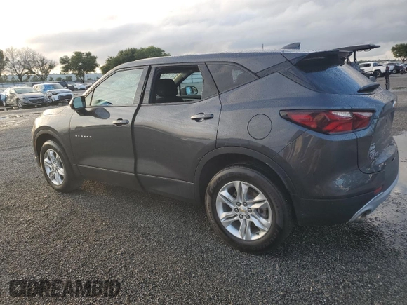 2022 Chevrolet Blazer LT z VIN 3GNKBCR42NS201643, wystawiony jako Copart lot #55244745 z przebiegiem Nie podano mil oraz Nie do naprawy • Non repairable. Historia ofert i sprzedaży dostępna na DreamBid. Obrazek 2.