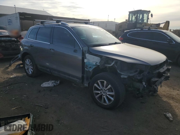 2013 Volkswagen Touareg Lux with VIN WVGEF9BP7DD008030, listed as a Copart auction lot 81642604 with 161,112 mi miles and Salvage Title. Bid and sale history available at DreamBid. Image 4.