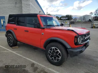 2021 Ford Bronco with VIN 1FMDE5BH8MLA82532, listed as a Copart auction lot 48372945 with 38,782 mi miles and Salvage Title. Bid and sale history available at carsss.com. Image 4.