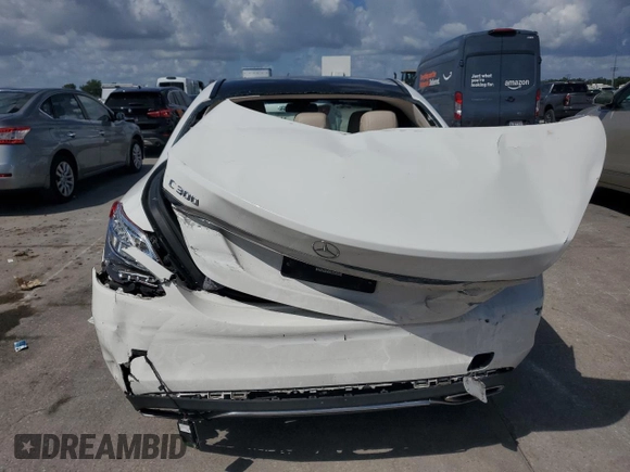 2016 Mercedes-Benz C 300 с VIN 55SWF4JB3GU173599, выставлен на аукционе Copart как лот 64258595 с пробегом 137 723 миль миль и Списание • Salvage title. История ставок и продаж доступна на DreamBid. Изображение 6.