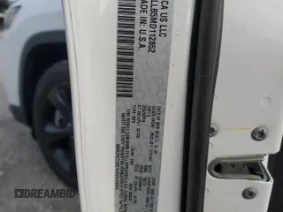 2021 Jeep Cherokee Latitude Plus z VIN 1C4PJLLB5MD112852, wystawiony jako Copart lot #51760005 z przebiegiem 80 804 mil mil oraz Szkoda całkowita • Salvage title. Historia ofert i sprzedaży dostępna na DreamBid. Obrazek 13.