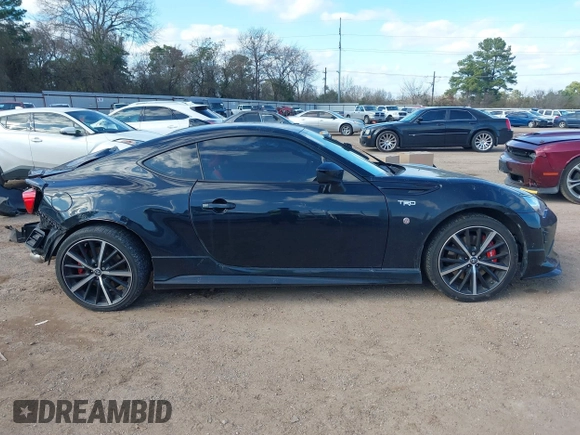 2019 Toyota 86 GT with VIN JF1ZNAE13K9701443, listed as a IAAI auction lot 41505696 with 67,876 mi miles. Bid and sale history available at carsss.com. Image 14.