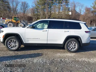 2024 Jeep Grand Cherokee Altitude X with VIN 1C4RJKAG0R8572597, listed as a IAAI auction lot 41411512 with 2,445 mi miles and . Bid and sale history available at DreamBid. Image 14.