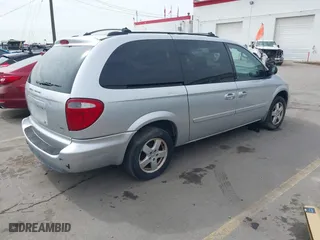 2006 Dodge Grand Caravan SXT with VIN 2D4GP44L26R664596, listed as a IAAI auction lot 41846643 with 235,554 mi miles. Bid and sale history available at carsss.com. Image 4.