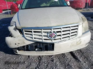 2007 Cadillac DTS Performance with VIN 1G6KD57947U221850, listed as a IAAI auction lot 41274564 with Not Provided miles and . Bid and sale history available at carsss.com. Image 12.