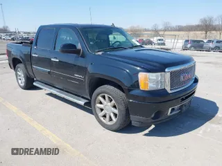 2011 GMC Sierra 1500 Denali z VIN 3GTP2XE27BG322659, wystawiony jako IAAI lot #41869200 z przebiegiem 177 885 mil mil oraz . Historia ofert i sprzedaży dostępna na DreamBid. Obrazek 1.