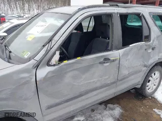 2006 Honda CR-V EX with VIN SHSRD77806U431103, listed as a IAAI auction lot 41411837 with 174,162 mi miles. Bid and sale history available at carsss.com. Image 13.