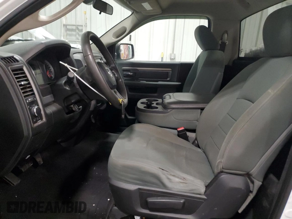 2013 Ram 1500 Tradesman z VIN 3C6JR6DG3DG532890, wystawiony jako Copart lot #45042935 z przebiegiem 236 069 mil mil oraz Nie do naprawy • Non repairable. Historia ofert i sprzedaży dostępna na DreamBid. Obrazek 7.