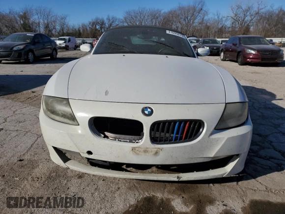 2006 BMW Z4 3.0si with VIN 4USBU53536LX01280, listed as a Copart auction lot 41699875 with 136,166 mi miles and Clean title. Bid and sale history available at DreamBid. Image 5.